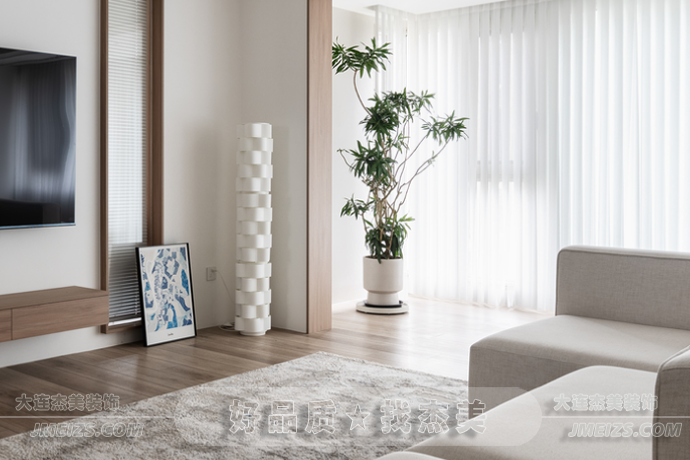 大連裝修潮流趨勢(shì)之現(xiàn)代簡(jiǎn)約案例賞析典雅素凈溫潤空間3.png