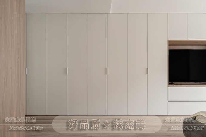 1689260759115097.png 大連裝修潮流趨勢(shì)之現(xiàn)代簡(jiǎn)約案例賞析典雅素凈溫潤(rùn)空間10.png