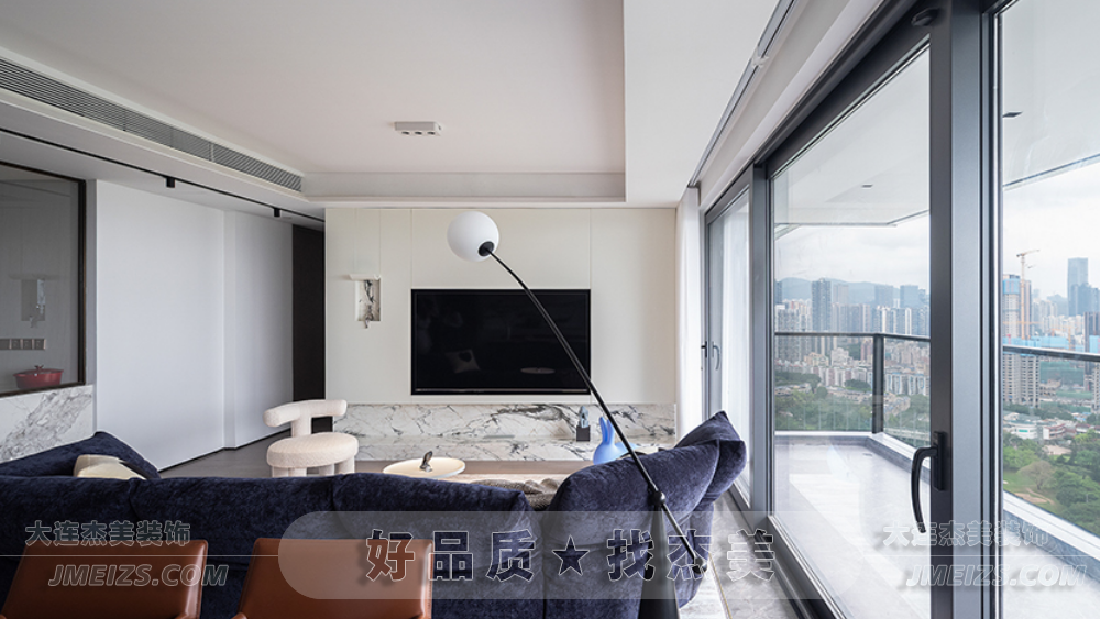 1689480813614536.png 大連裝修潮流趨勢(shì)之現(xiàn)代簡(jiǎn)約案例實(shí)拍通透開(kāi)闊場(chǎng)景多樣1.png